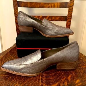 Vince Camuto Pointed Toe Antiqued Pewter Metallic Loafer -NWOT